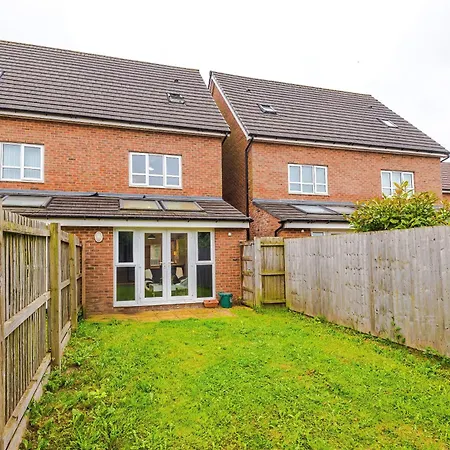 The Clover Townhouse Apartment Manchester