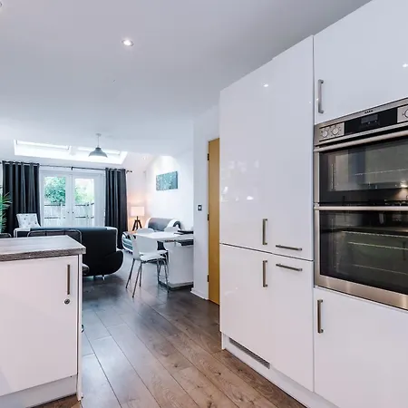 The Clover Townhouse Apartment