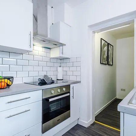 New! Very Spacious 3-bed In By 53 Degrees Property, Ideal For Groups, Free Parking! Prázdninový dům