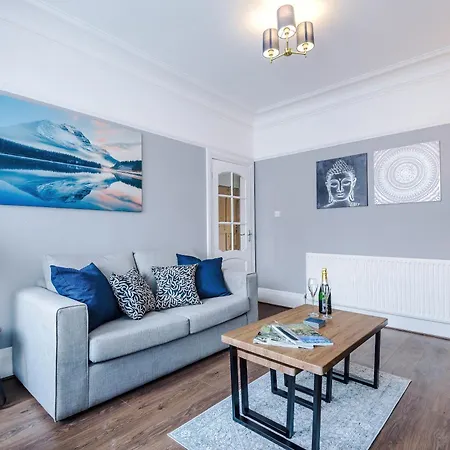 New! 3-bed Spacious In By 53 Degrees Property, Ideal For Groups, Free Parking! * Manchester