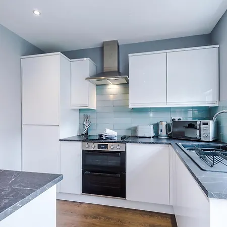 度假居 New! 3-bed Spacious In By 53 Degrees Property, Ideal For Groups, Free Parking!