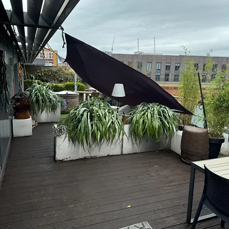 Apartment Ancoats Getaway With Terrace And Hot Tub Manchester