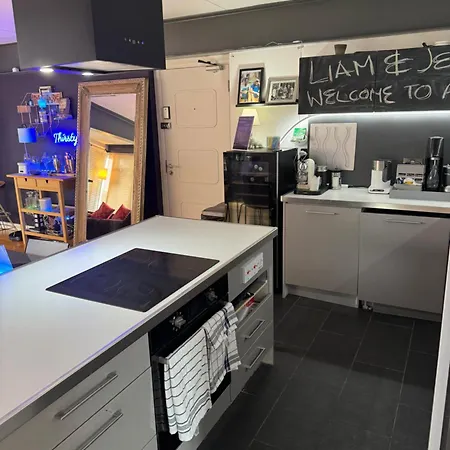 Ancoats Getaway With Terrace And Hot Tub Daire *