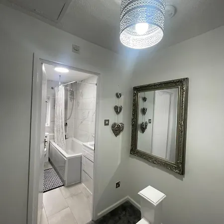 Entire Two Bed House With Gated Off Street Parking