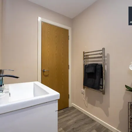 Stunning One Bedroom By Av Hughes Short Lets & Serviced With Free Parking & Wi-fi Manchester