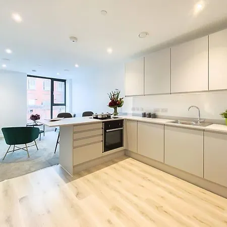 Apartment Manchester-1br Free Parking-cinema *