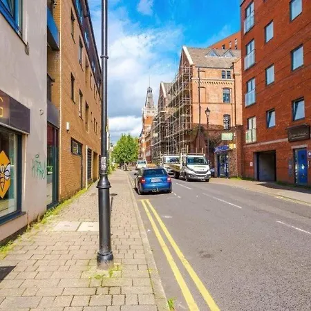 Modern 2br Near Centre - Free Parking Garage * مانشستر