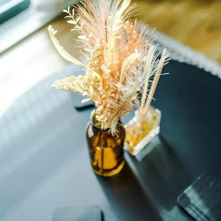 Modern 2br Near Centre - Free Parking Garage *