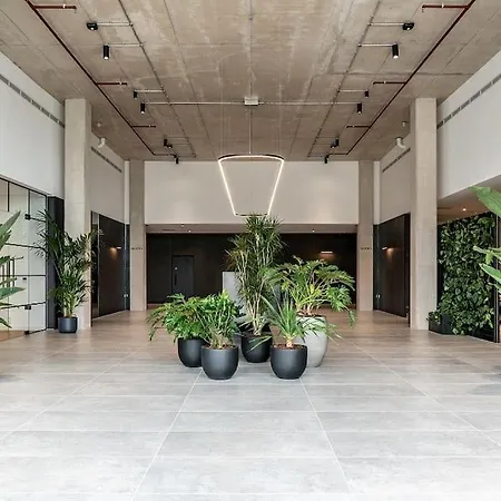 Modern Central Old Trafford Apartment *