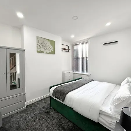 Semesterbostad Large In Heart Of Bustling Levenshulme *