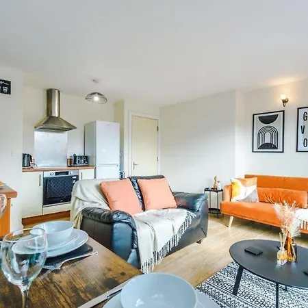 Modern 2br Near Centre - Free Parking Garage * Manchester