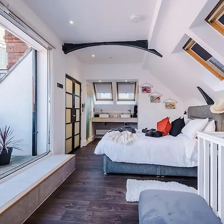 Apartment Incredible 3bed Townhouse, Rooftop Patio, Sleeps 6 Manchester
