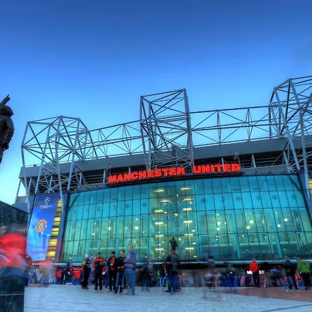 Homestay Luxestay - Old Trafford Manchester