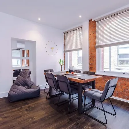 Incredible 3bed Townhouse, Rooftop Patio, Sleeps 6 Apartamento