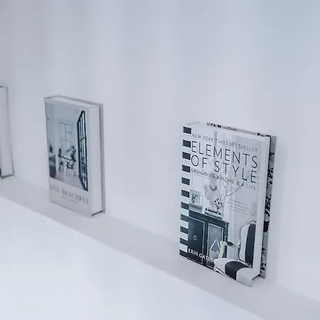 Incredible 3bed Townhouse, Rooftop Patio, Sleeps 6 *