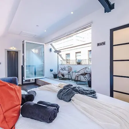 Apartment Incredible 3bed Townhouse, Rooftop Patio, Sleeps 6 Manchester