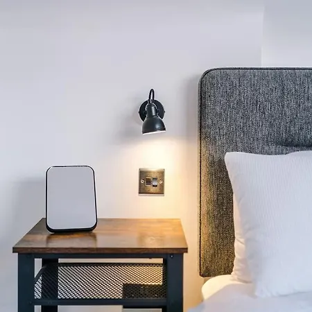Apartment Incredible 3bed Townhouse, Rooftop Patio, Sleeps 6