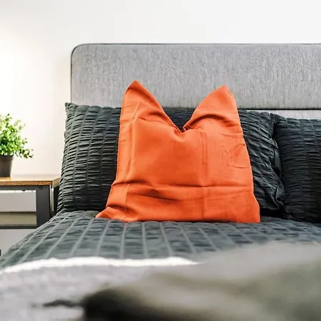 Incredible 3bed Townhouse, Rooftop Patio, Sleeps 6 Apartment *