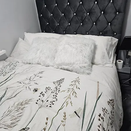 Worem House 1 * Manchester