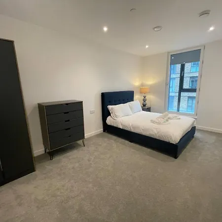 Pass The Keys Modern 2 Bedroom Apt Man Utd Sleeps 4 Mánchester