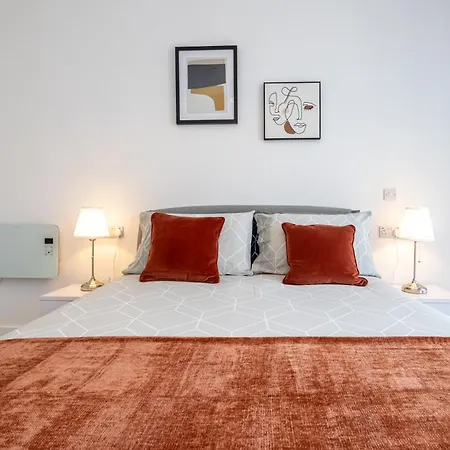 Pet Friendly 2br Near Station By Asquare Letting Appartamento