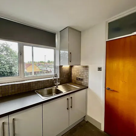 - 1 Bedroom - Sleeps 3 - Free Parking مانشستر