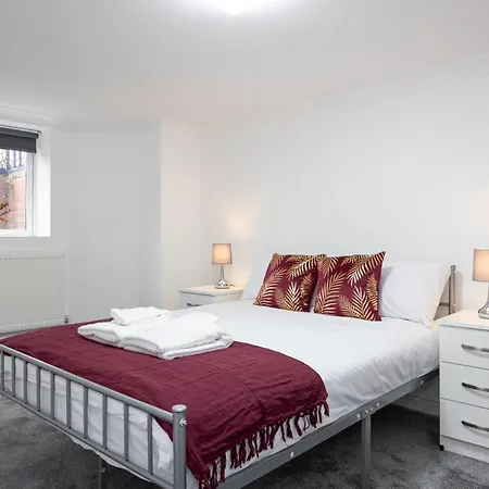 Modern Spacious 6bd Haven 8 Min From Centre Manchester