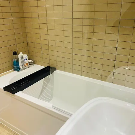 بيت للعطل Live Coop Apartment-entire House With Free Parking And Garden- Etihad Stadium مانشستر