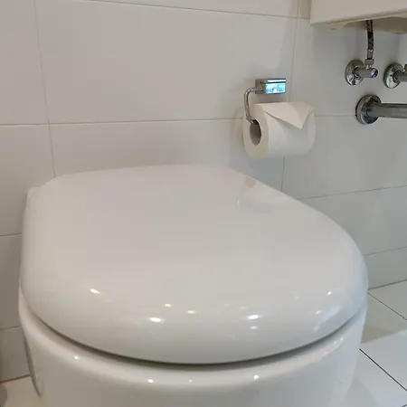 Free Private Parking - City Centre 2 Bedroom Ensuite Near Shopping & Financial Centre, Victoria Station & Ao Apartment