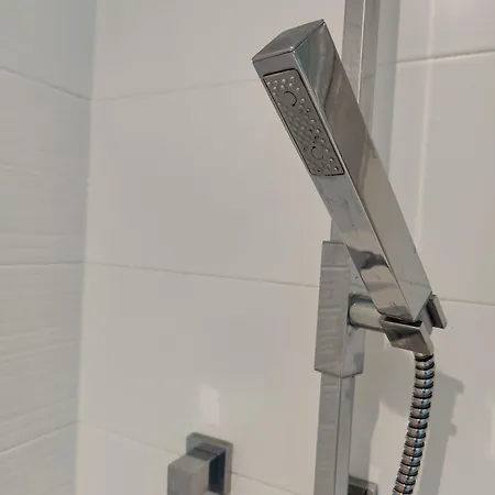 Free Private Parking - City Centre 2 Bedroom Ensuite Near Shopping & Financial Centre, Victoria Station & Ao Apartment Manchester
