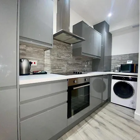 Apartment 4