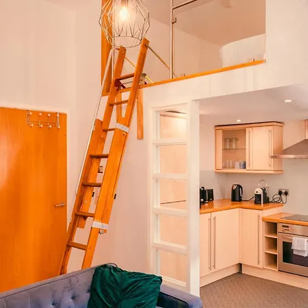 Chic Georgian Flat In Апартаменты Манчестер