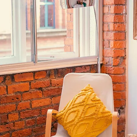 Chic Georgian Flat In Apartment *