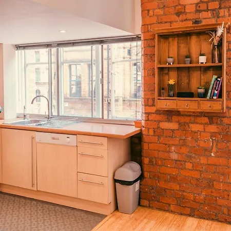 Chic Georgian Flat In Манчестер