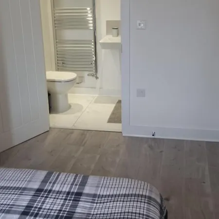 Lush King Ensuite In A Shared * Μάντσεστερ