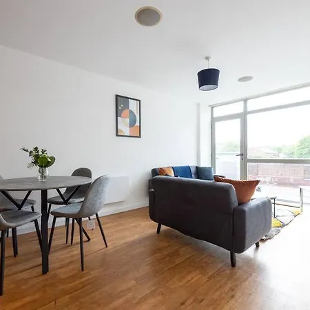 Stylish Apartment, Northern Quarter, Perfect For Groups Long Term Disc Apartment Manchester