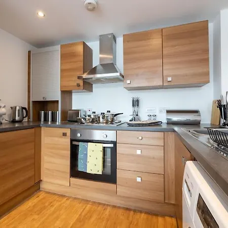 Stylish Apartment, Northern Quarter, Perfect For Groups Long Term Disc *