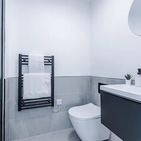 Sleeps 6, Stylish 2 Bedroom In Old Trafford, Balcony, Smart Tvs, Long Term Disc Apartmán Manchester