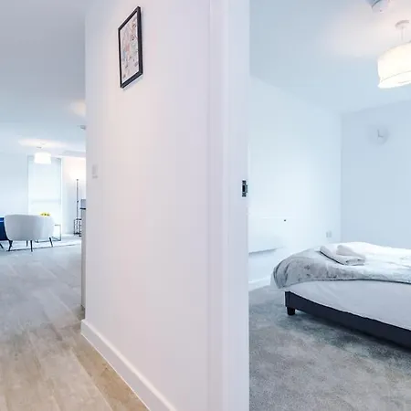 Sleeps 6, Stylish 2 Bedroom In Old Trafford, Balcony, Smart Tvs, Long Term Disc Lägenhet Manchester
