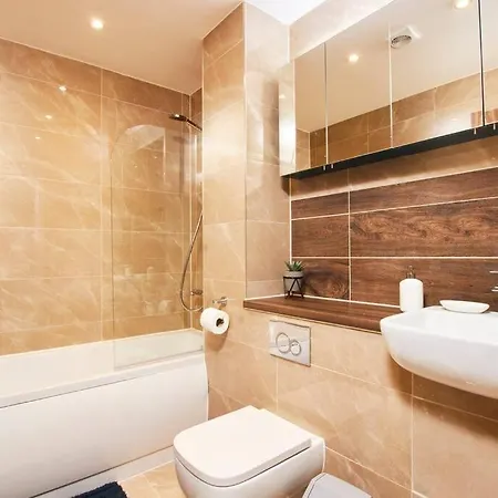 5-bed House - Perfect For Groups & Families *