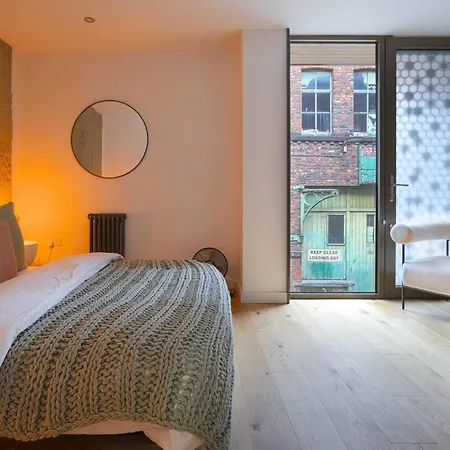 Luxury Townhouse 4br I Roof Terrace I Free Parking Manchester