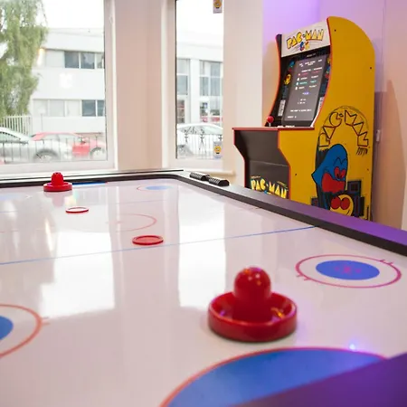 Entire Luxury In Old Trafford, Next To Mufc Manchester