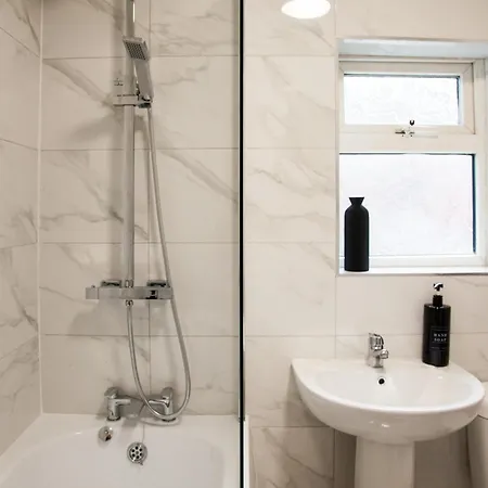 Entire Luxury In Old Trafford, Next To Mufc