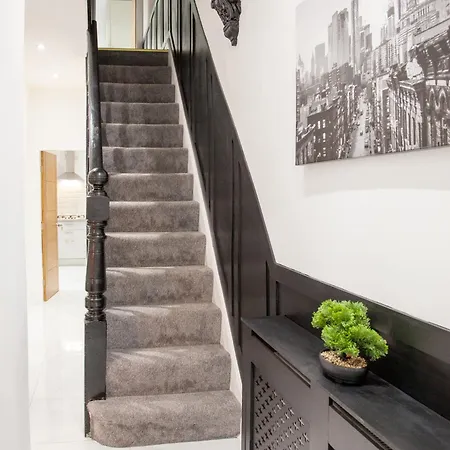 度假居 Entire Luxury In Old Trafford, Next To Mufc *