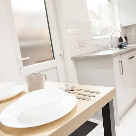 Entire Luxury In Old Trafford, Next To Mufc