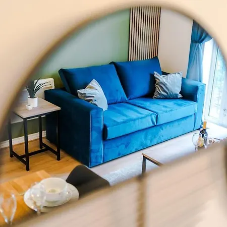 The Salford Luxe By Parydise - 2-bed City-view Gem - Business-ready, Leisure-friendly Манчестер