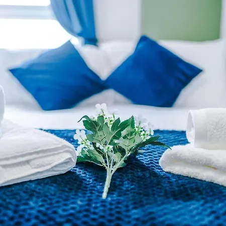 The Salford Luxe By Parydise - 2-bed City-view Gem - Business-ready, Leisure-friendly * Manchester