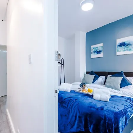 Property With Parking - Close To City Centre By Hass Haus Apartmán Manchester