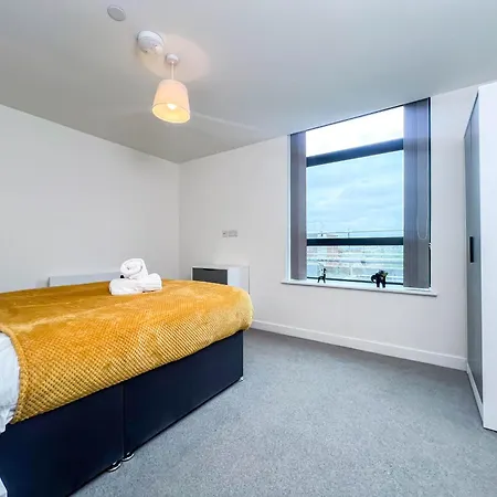 Apartman Old Trafford 3br Penthouse! Free Street Parking & Long Accepted! Manchester