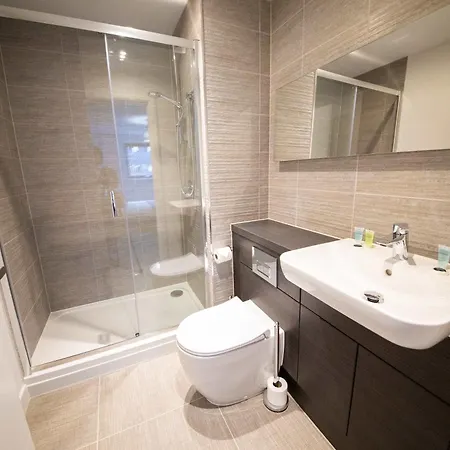 Fabulous 2 Bed In Central *